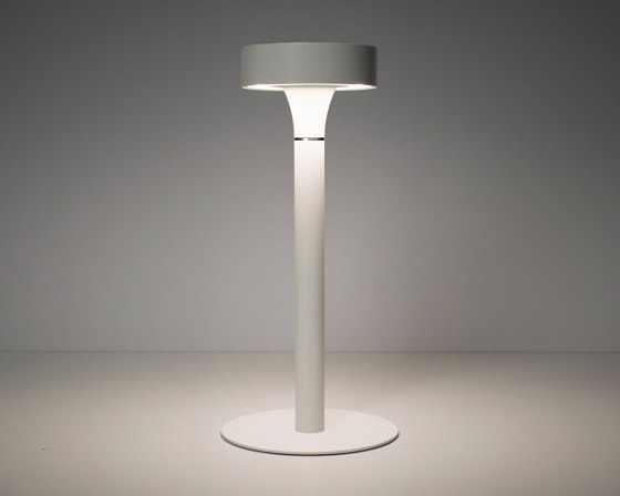 Trés Jolie table lamp | Table lights | Simes