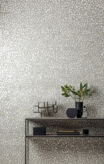 Seraya Capiz Mother of Pearl | SRA1701 | Wall coverings / wallpapers | Omexco