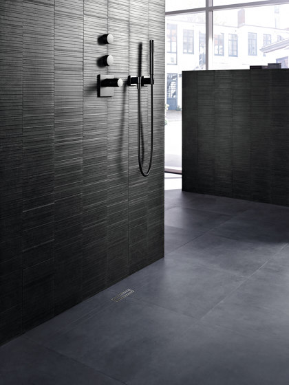 Floor-even shower solutions | wall drain stainless steel, screwable | Linear drains | Geberit