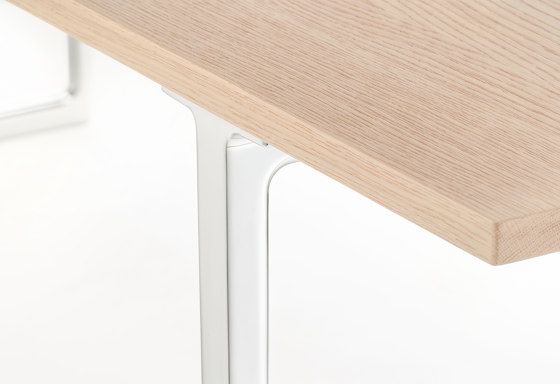 Toa table | Dining tables | PEDRALI