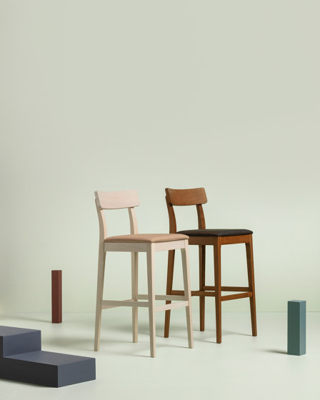 INGA Stackable Chair 1.02.I | Chairs | Cantarutti
