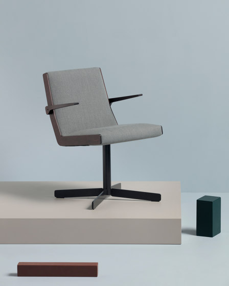 STILO Swivel lounge chair G.30.0 | Armchairs | Cantarutti