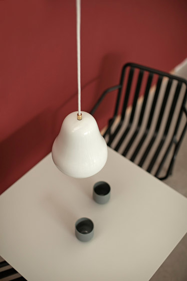 Lampada in porcellana Fabella (nero) | Lampade sospensione | Caussa