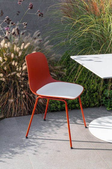 Seela Outdoor ES310 | Chairs | lapalma