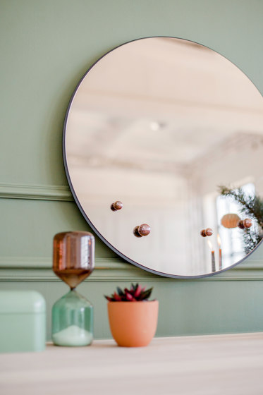 Dew mirror, large | Specchi | EMKO PLACE