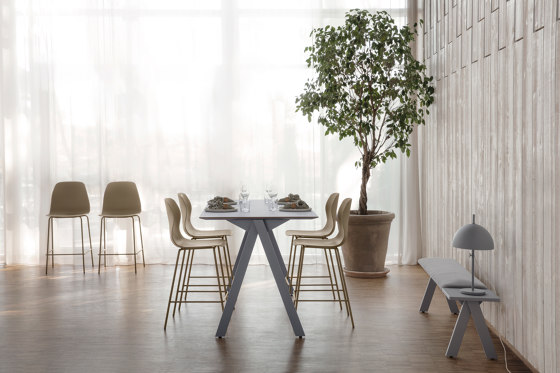 Peak | Dining tables | Johanson Design