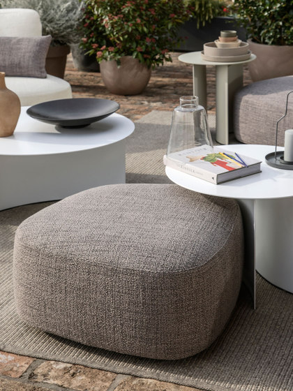 Pierre Shell Armchair Outdoor | Armchairs | Flou