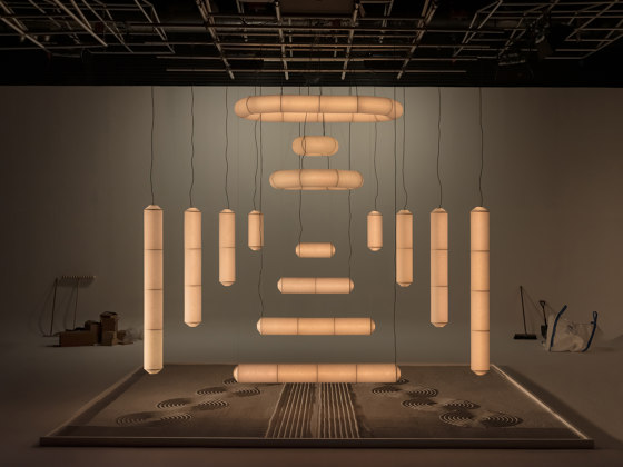 Tekiò Vertical P2 | Pendant Lamp | Suspended lights | Santa & Cole