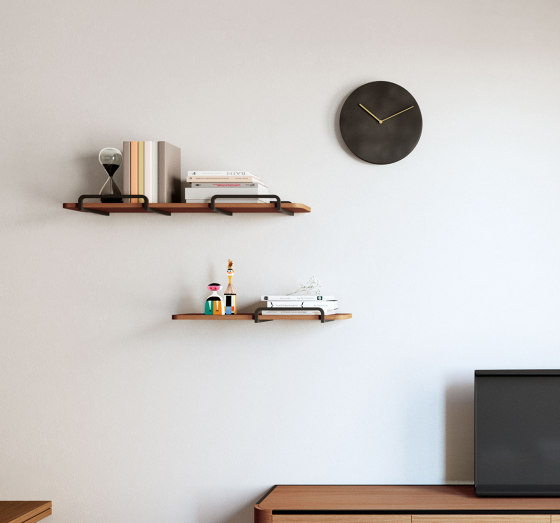 Adara Wall Shelves with lateral structures | Regale | Momocca