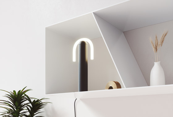 Black Table Lamp | Luminaires de table | Beem Lamps