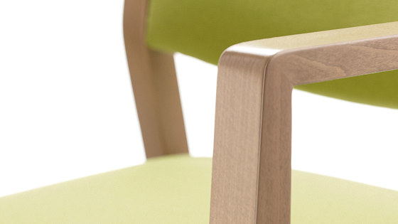 buena nova 306 | Chairs | Brunner