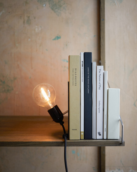 AML Library lamp | Lámparas de sobremesa | Frama