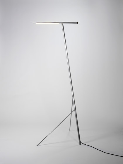 Mattia Table Lamp Steel / Brass | Lámparas de sobremesa | Serax