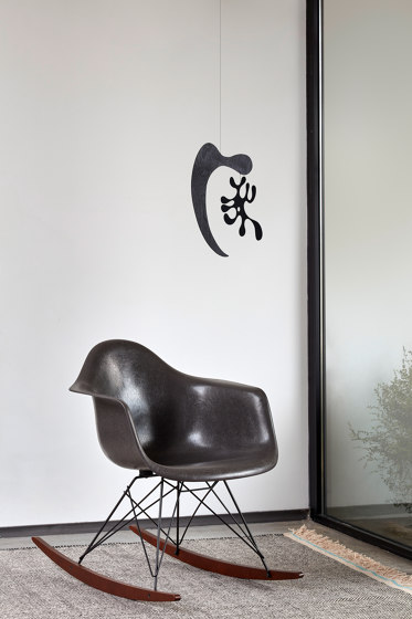 Eames Fiberglass Armchair LAR | Poltrone | Vitra