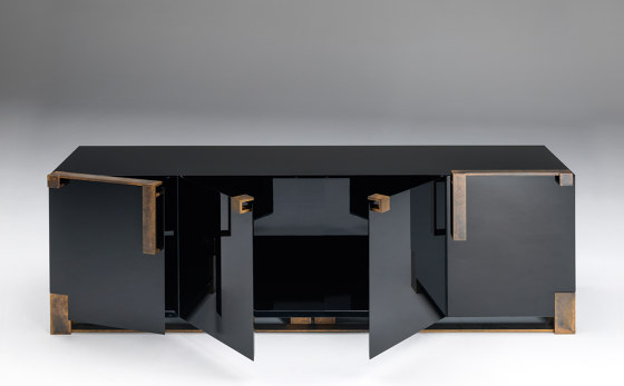 Black & Gold table | Mesas comedor | Paolo Castelli