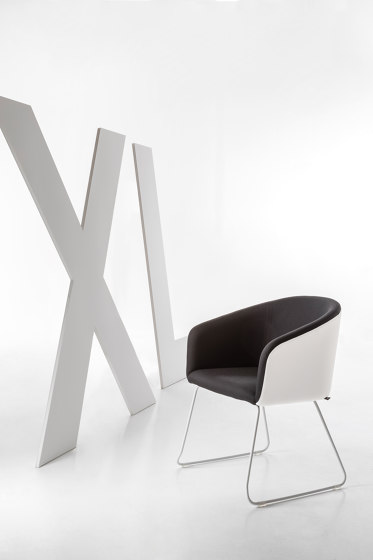 Bloom | Chairs | Luxy