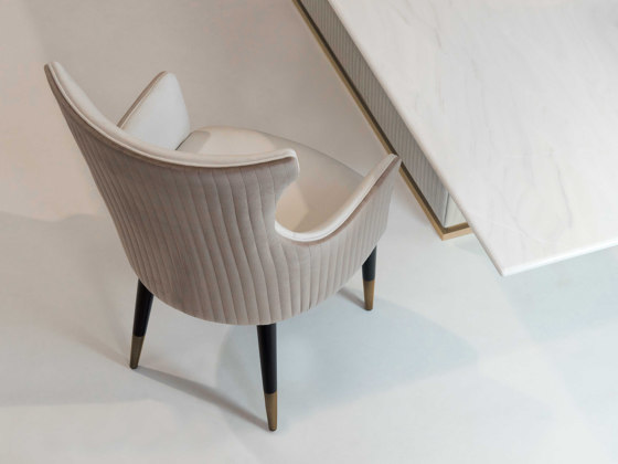 Beverly Chair with Arms | Chaises | Capital