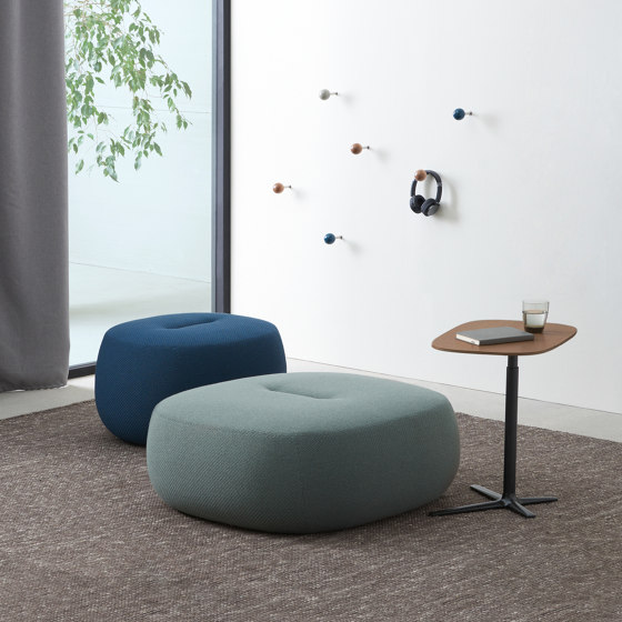 Rho | Poufs / Polsterhocker | Davis Furniture