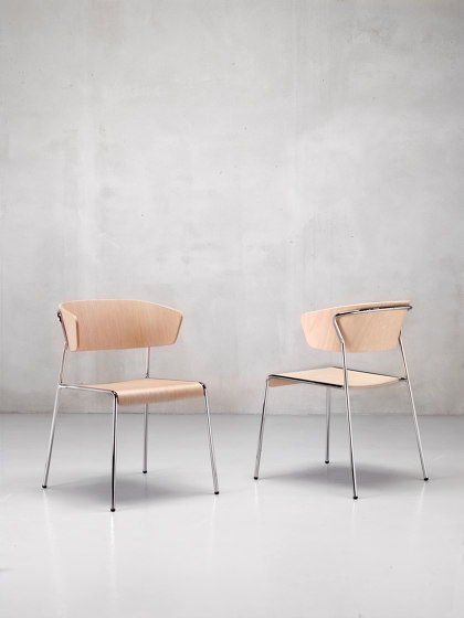 Lisa Wood barstool | Bar stools | SCAB Design