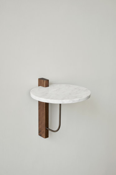 Corbel Shelf, Medium | Regale | Audo Copenhagen