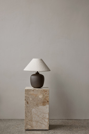 Torso Table Lamp, 57 | Barbelia / Plage De Coquillages | Table lights | Audo Copenhagen