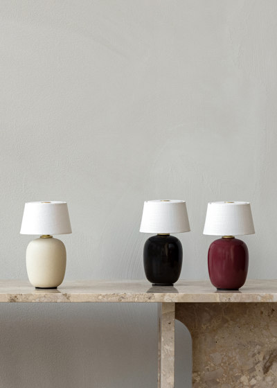 Torso Table Lamp, Portable, Black | Tischleuchten | Audo Copenhagen