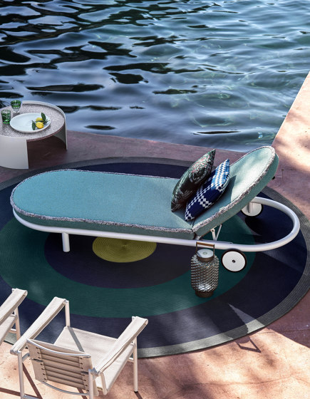 Trampoline Modular Sofa | Bains de soleil | Cassina
