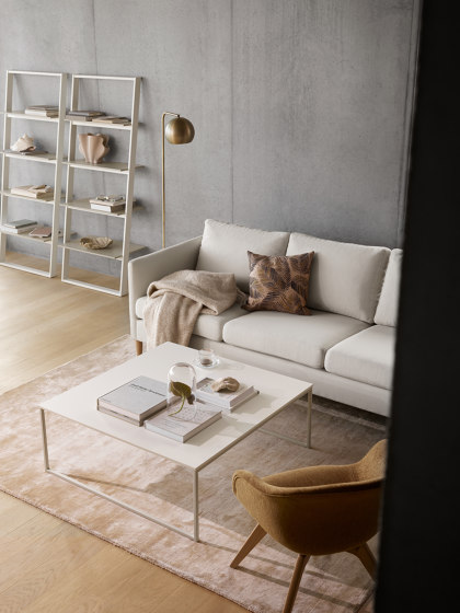 Indivi Sofa with resting unit | Sofas | BoConcept