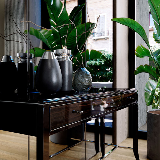Relief | Console - Smoked Eucalyptus | Console tables | ITALIANELEMENTS