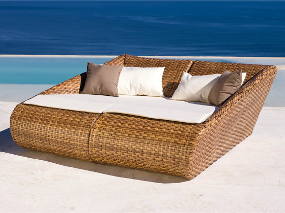 Madrigal | Relax Lounge Twist Oyster Left | Chaise longues | MBM