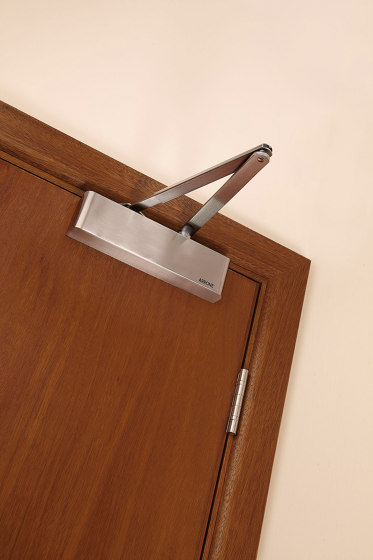 AR8500 Door Closer | Ferme-portes | Hoppe