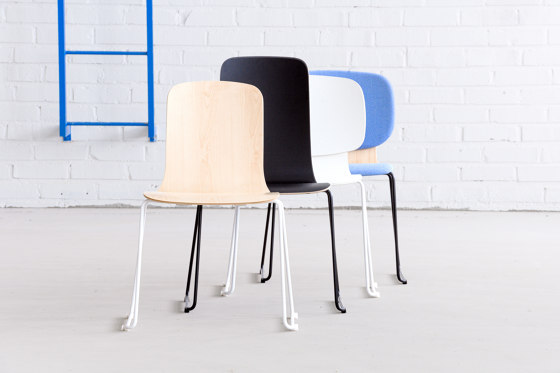 Tutto | chair with tubular 4-leg frame | Chaises | Isku