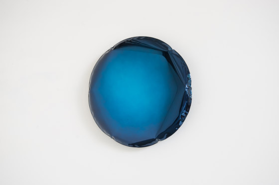 OKO Mirror Gradient Deep Space Blue by Zieta | Espejos | Zieta