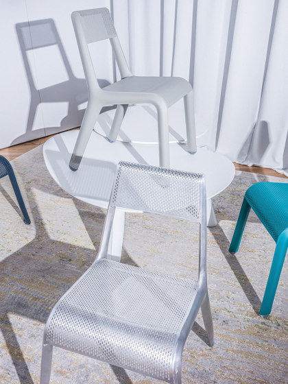 Ultraleggera Chair White | Chairs | Zieta