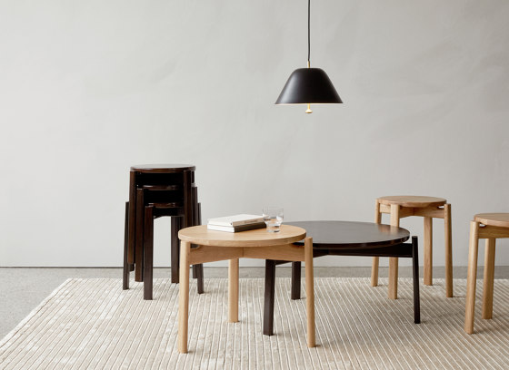 Passage Lounge Table,Ø50 CM | Walnut | Tavolini alti | Audo Copenhagen