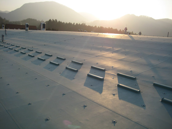 b/s/t Solar Panel Fastener | Roof elements | b/s/t