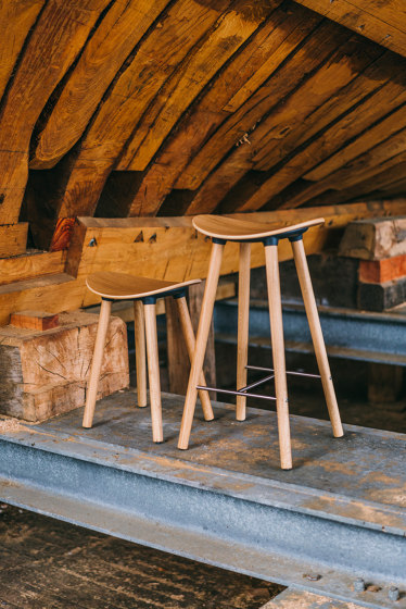 Coma Wood stool | Sgabelli bancone | ENEA