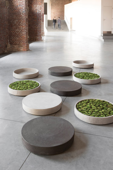 PL/PLU | Ceramic flooring | Atelier Vierkant