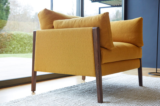 Bodie Compact Sofa | Canapés | Boss Design