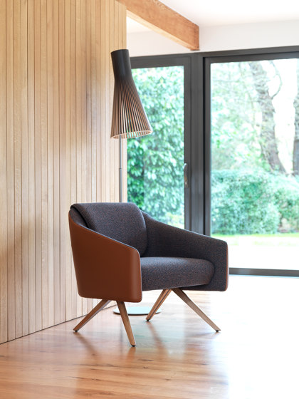 DNA Lounge Chair with Timber legs | Sillones | Boss Design