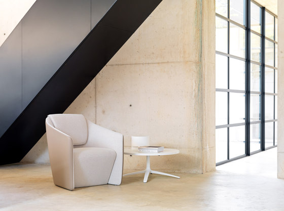 DNA Lounge Chair with Sled Base | Armchairs | Boss Design