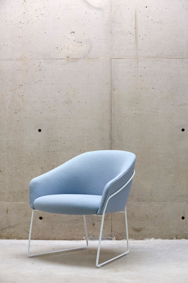 Paloma Meeting Chair - 4 Star with Casters | Sedie | Boss Design