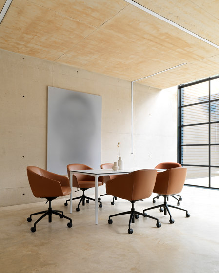 Paloma Meeting Chair - 5 Star with Casters | Chairs | Boss Design