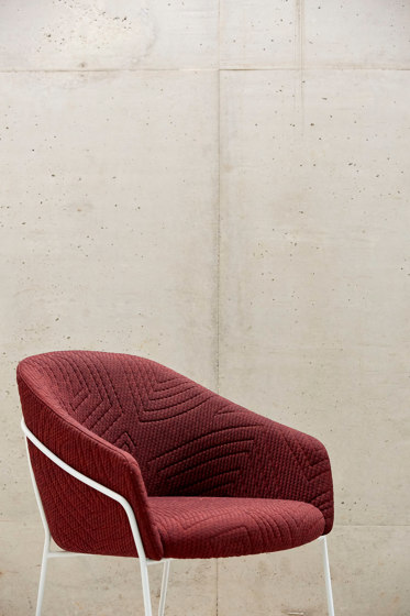 Paloma Lounge Plush Chair - 4 Star | Poltrone | Boss Design