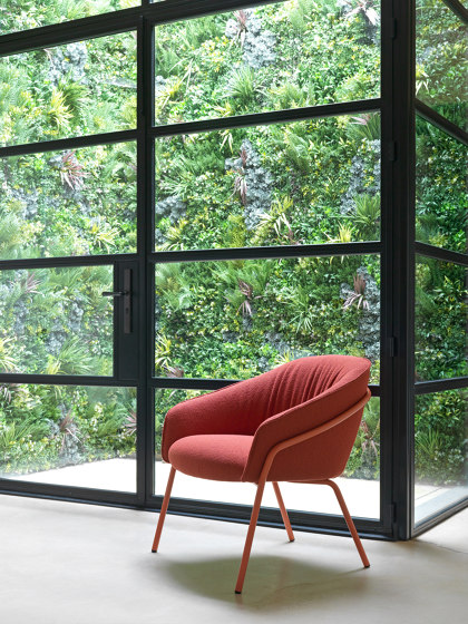 Paloma Lounge Chair - Wooden 4 Leg | Poltrone | Boss Design