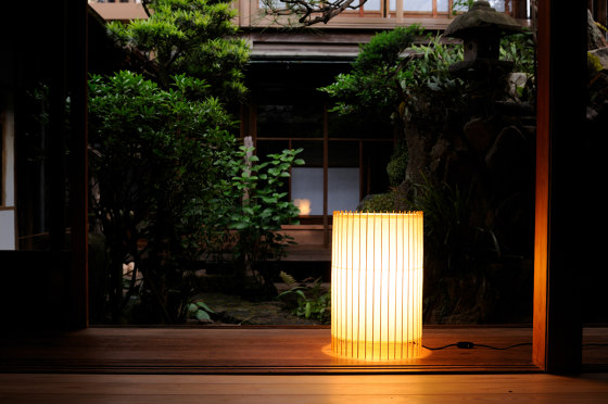 Hiyoshiya Large umbrella uplight | Lámparas de suspensión | Hiyoshiya