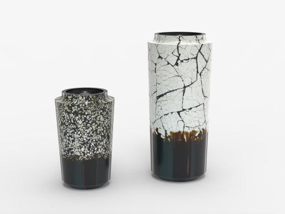 Makino black and dark red urushi textured vases | Vases | Hiyoshiya