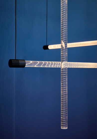 Vapour vertical, white | Suspended lights | Hollands Licht
