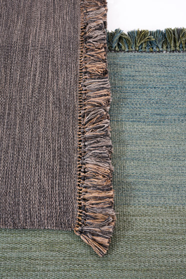 TINT 002 Teppich | Außenteppiche | Roda