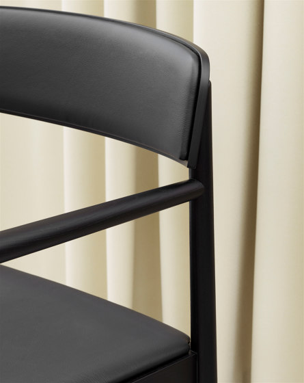 Timb Lounge Armchair Upholstery, Black/ Black leather | Sessel | Normann Copenhagen